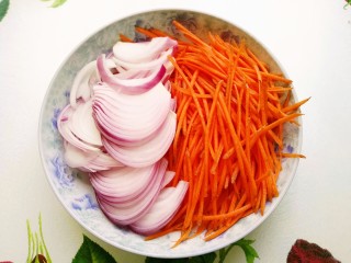 鱼香千叶豆腐丝 