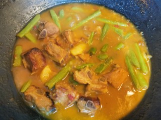 四季豆烧排骨 