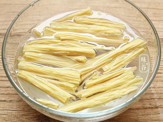 腐竹白果薏米糖水 